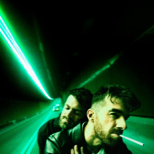 青少年小伙子日逼
